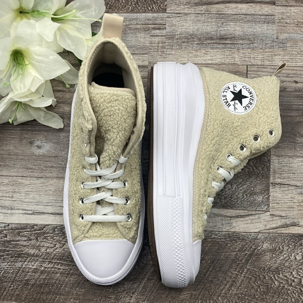 Converse Chuck Taylor All Star Faux Fur Sherpa Platform Sneakers Shoes Size 9